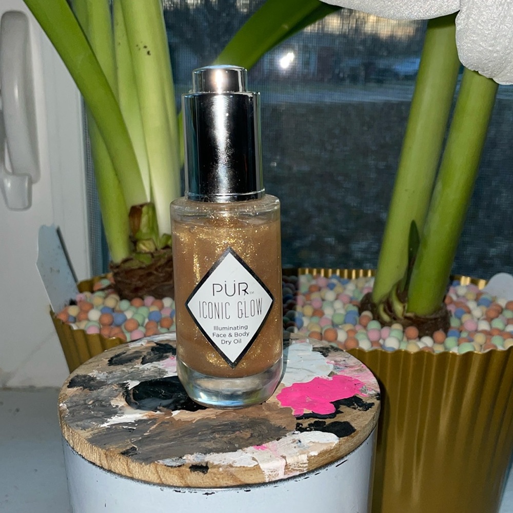 PUR ICONIC GLOW Illuminating Face & Body Dry Oil New but not in box Full Size